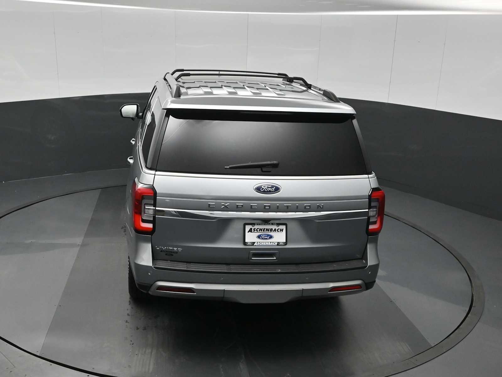 Used 2023 Ford Expedition Limited image 24