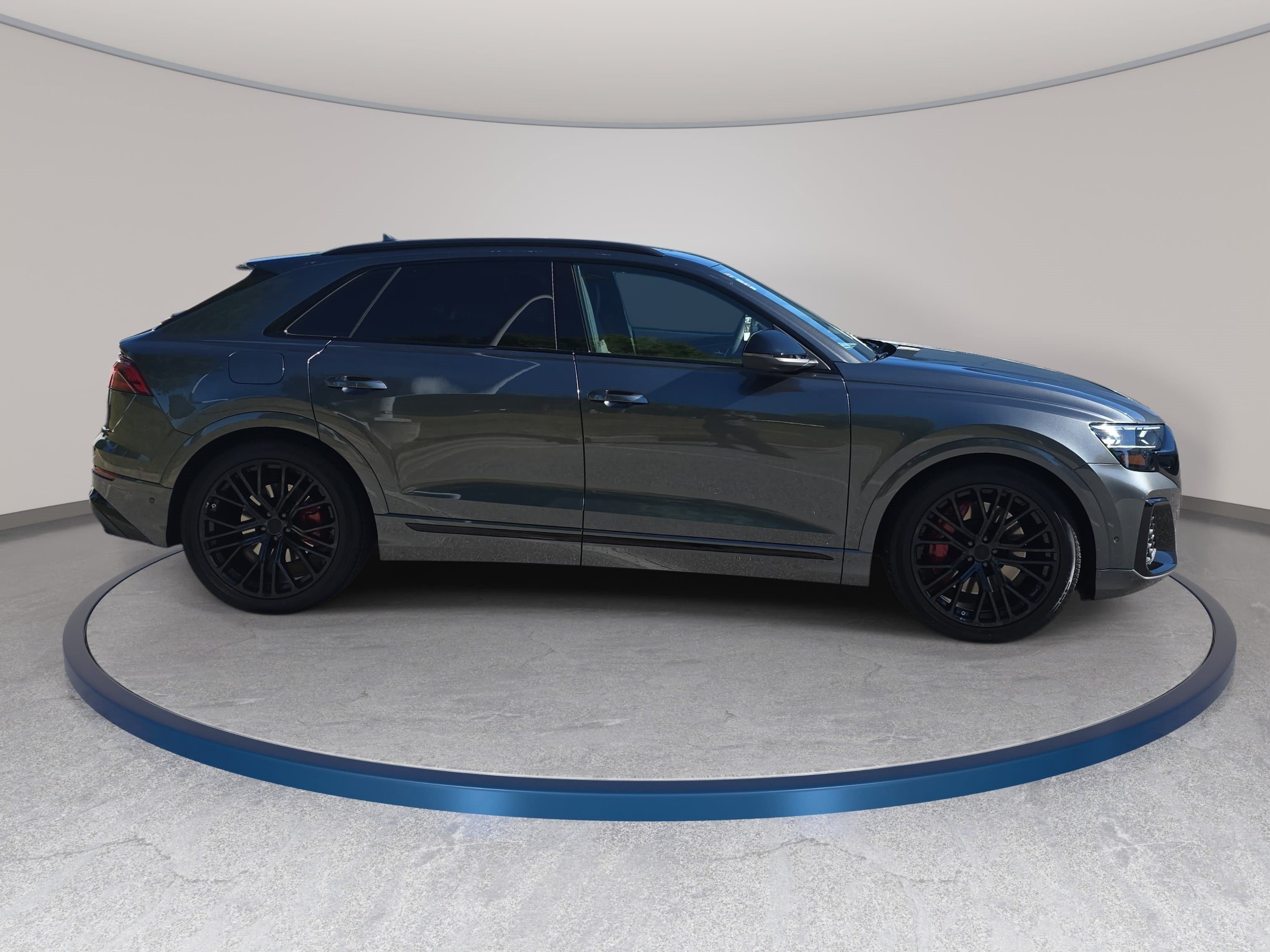 New 2026 Audi SQ8 Prestige AWD/4WD image 4