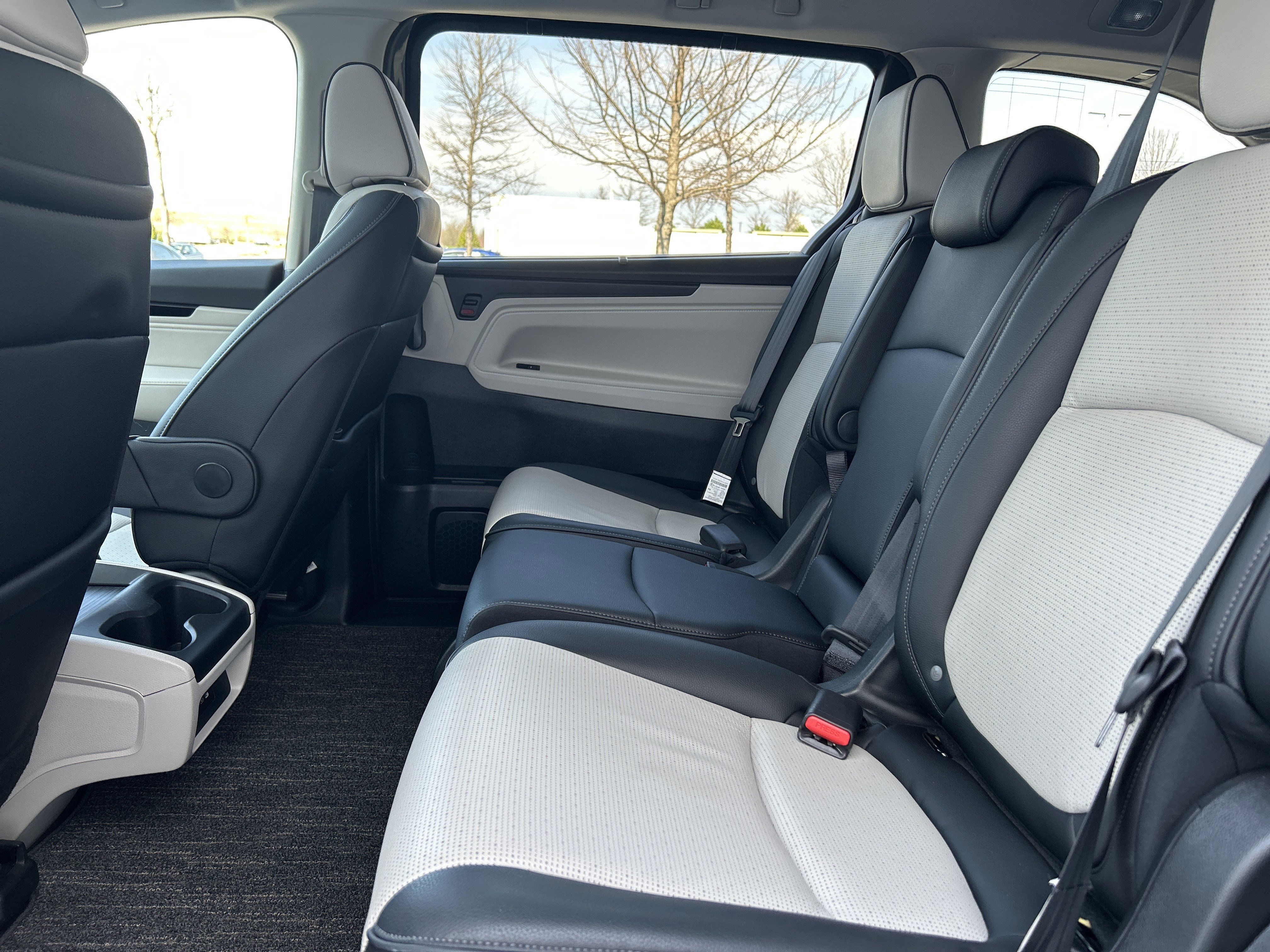 Certified 2025 Honda Odyssey Elite image 30