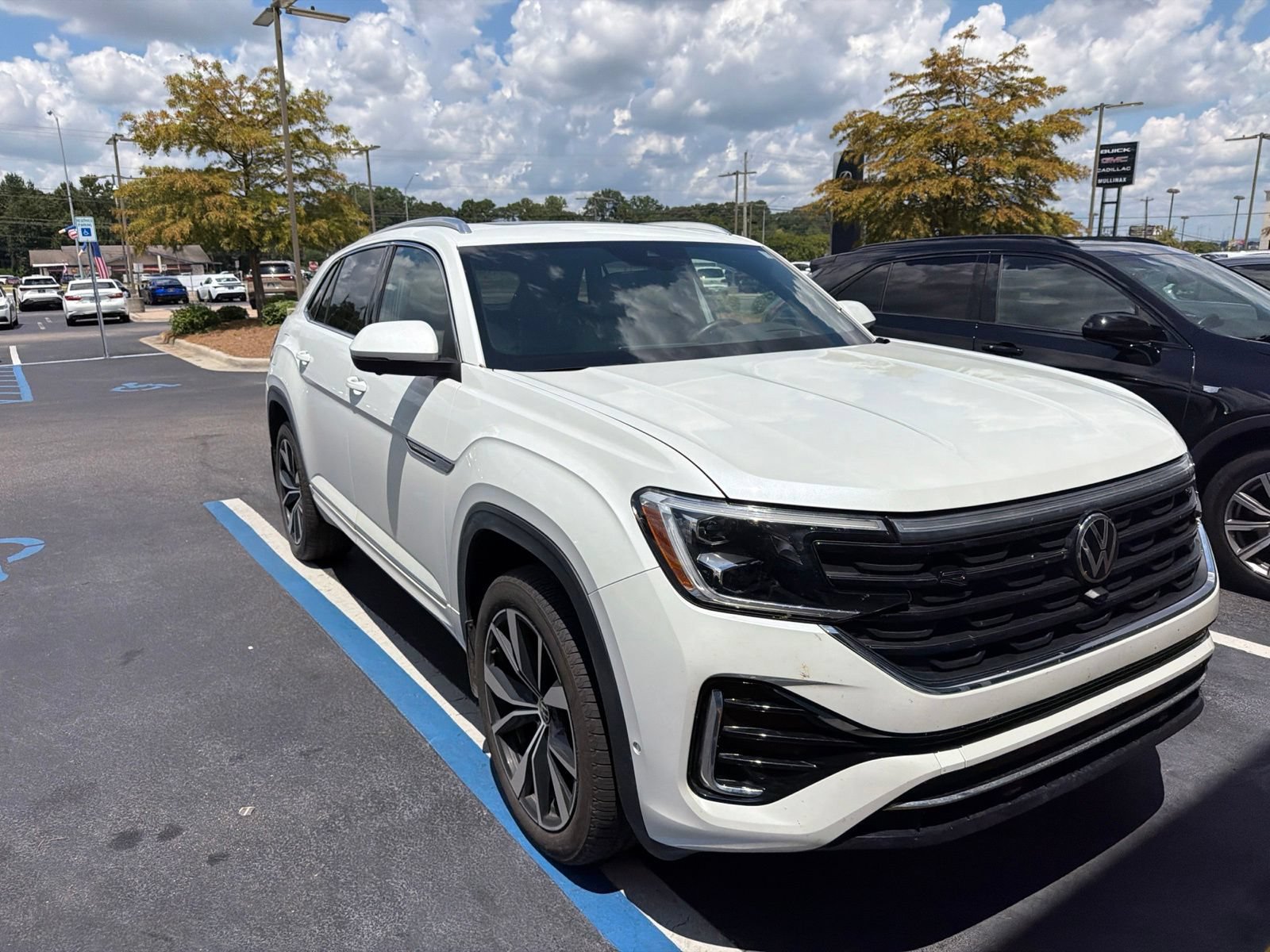 Used 2025 Volkswagen Atlas Cross Sport SEL Premium R-Line