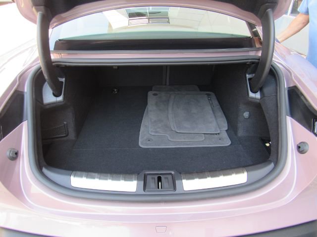 Used 2022 Porsche Taycan 4S image 25