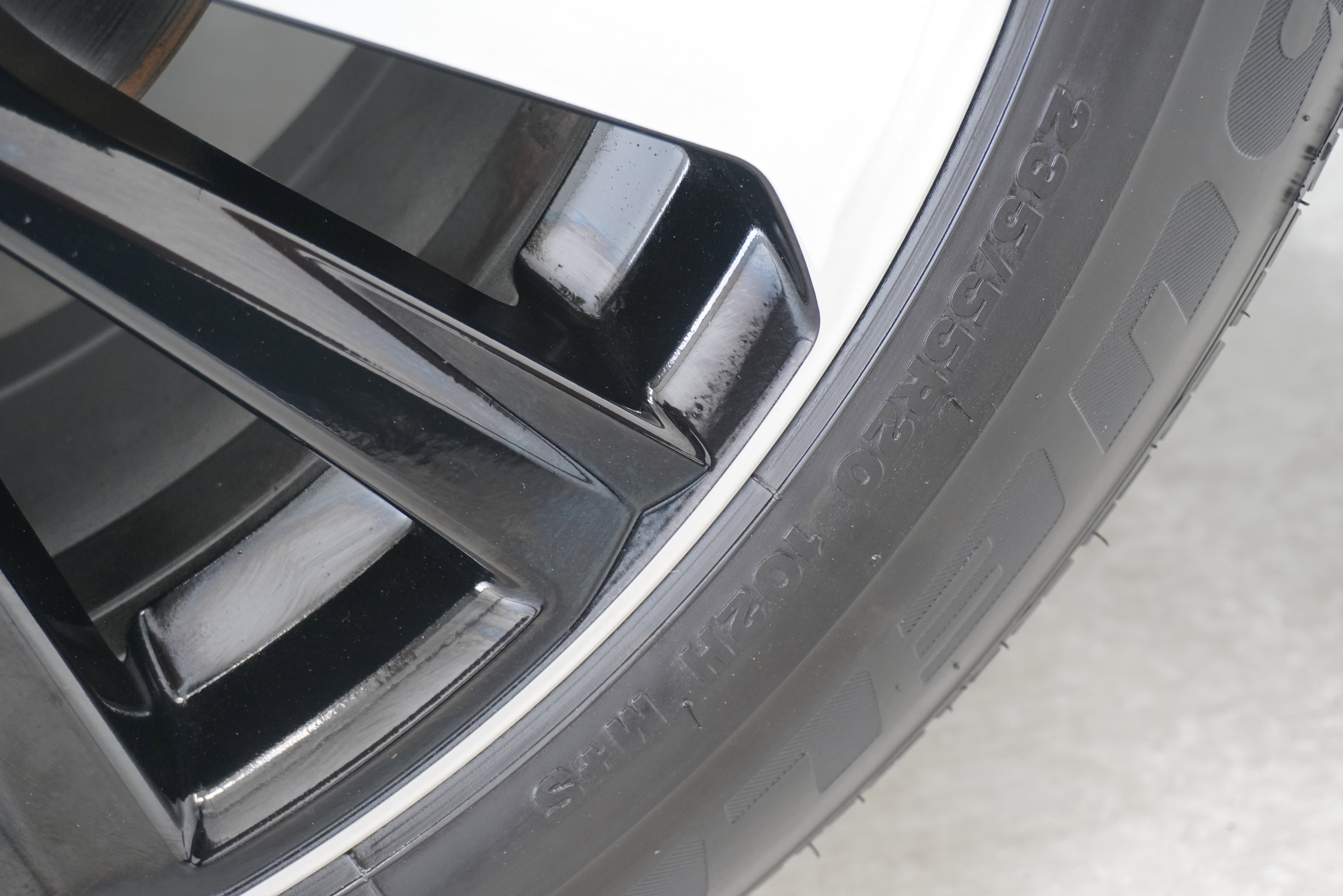 Used 2021 Toyota Highlander XSE AWD/4WD image 31