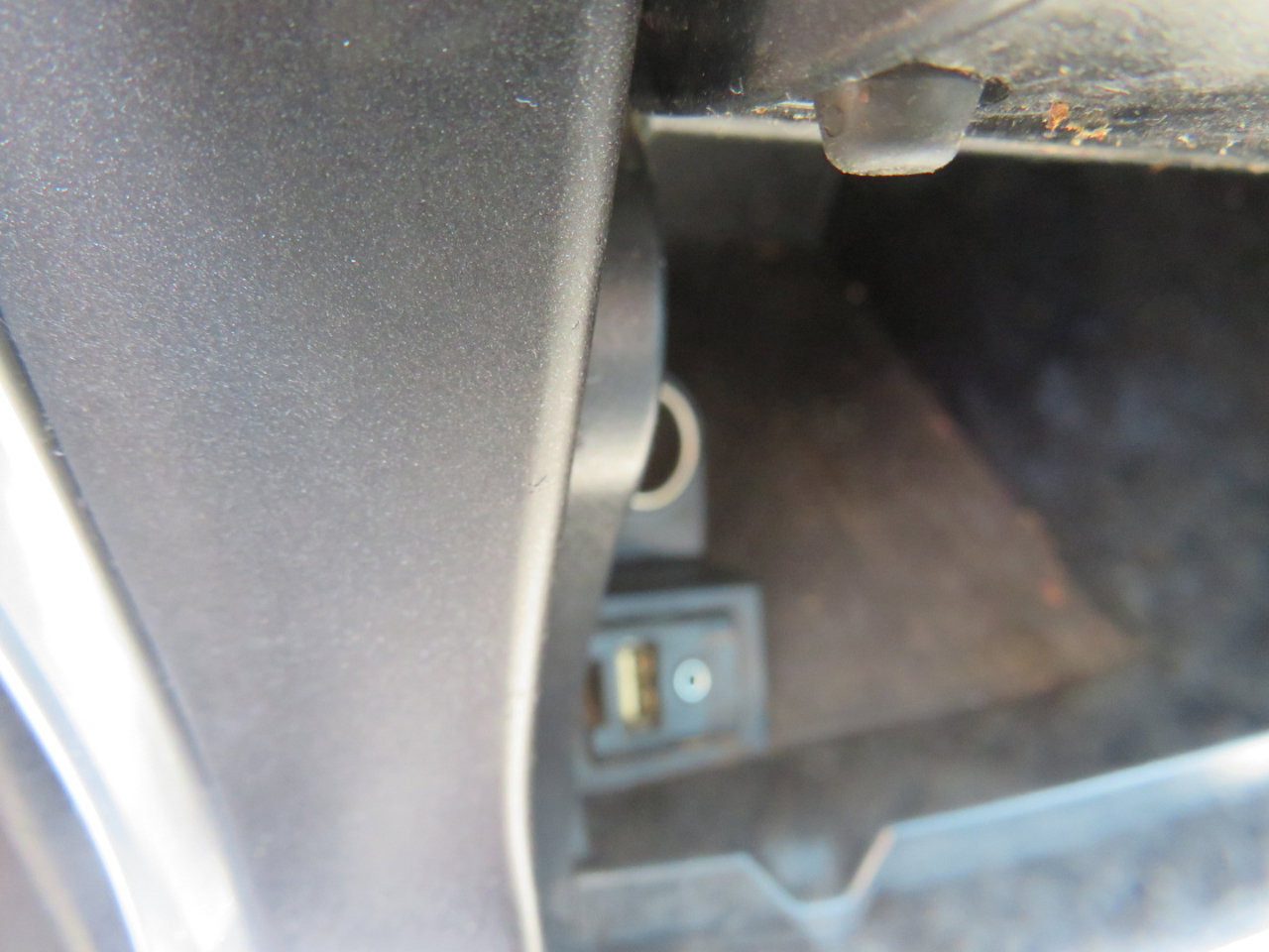 Used 2015 Toyota Camry SE image 18