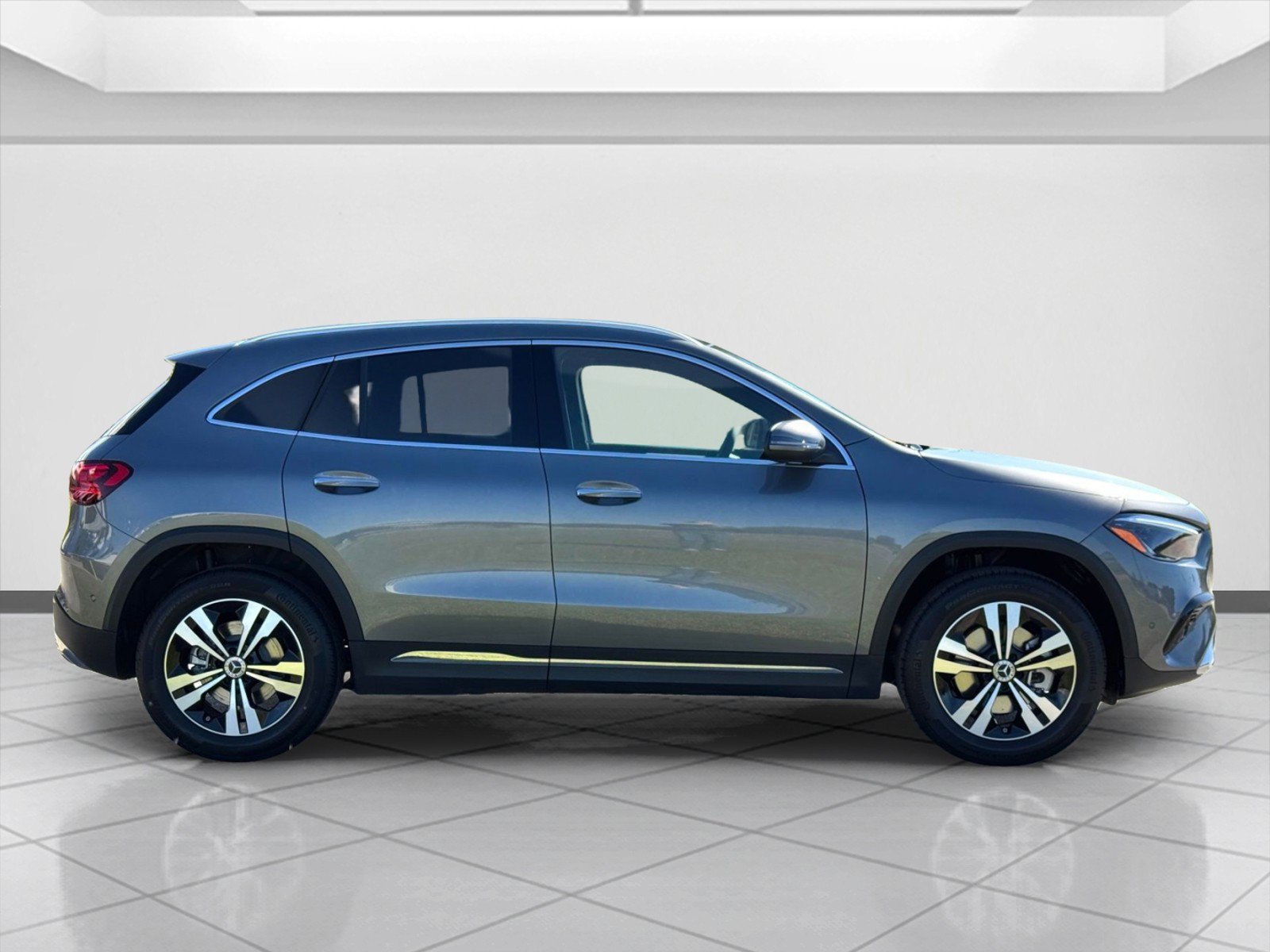 Used 2026 Mercedes-Benz GLA 250 image 2
