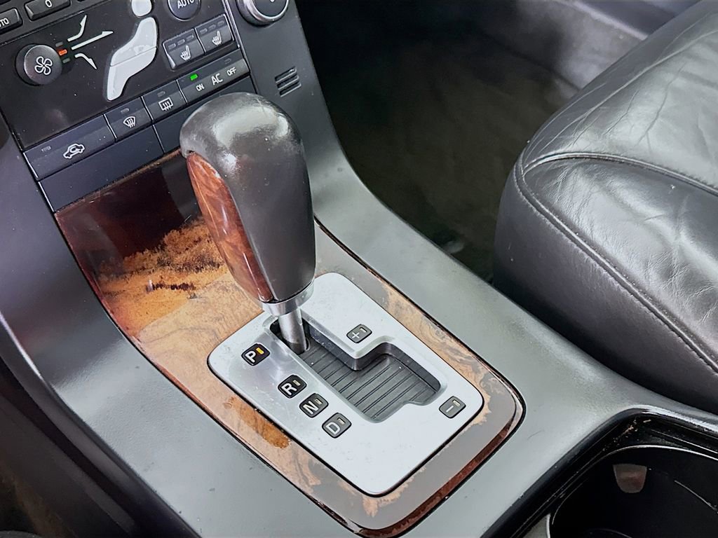 Used 2008 Volvo V70 image 22