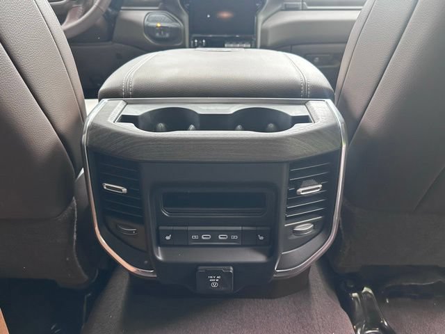 New 2026 RAM 3500 Laramie AWD/4WD image 31