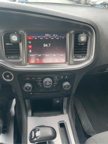 Used 2014 Dodge Charger SXT w/ Sport Appearance Group RWD image 21