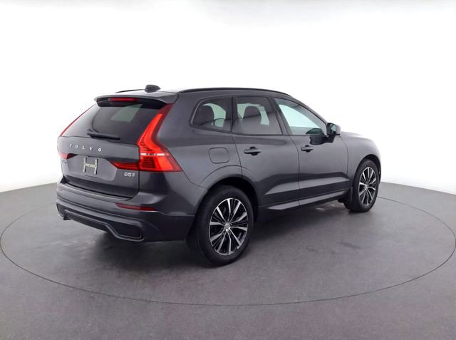 Certified 2023 Volvo XC60 B5 Plus w/ Climate Package image 33