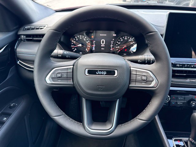 New 2026 Jeep Compass Latitude AWD/4WD image 18