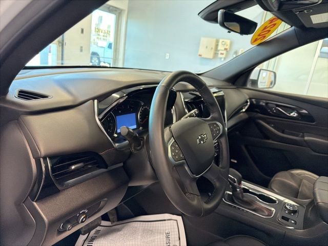 Used 2024 Chevrolet Traverse RS image 17