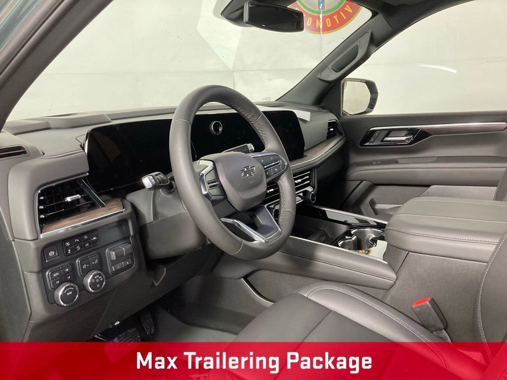 Used 2025 Chevrolet Suburban Z71 w/ Comfort Package image 16