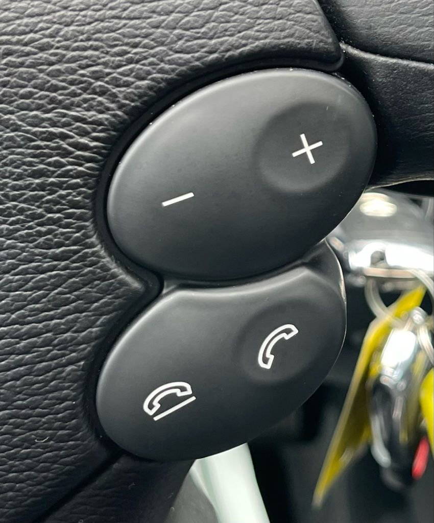 Used 2007 Mercedes-Benz CLS 550 image 24