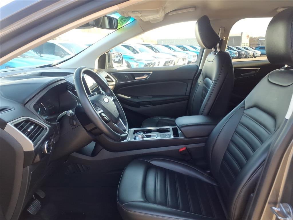 Used 2024 Ford Edge SEL image 11