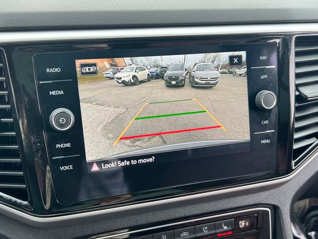 Certified 2023 Volkswagen Atlas Cross Sport SEL Premium R-Line image 33