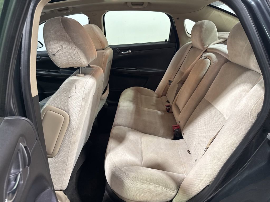 Used 2014 Chevrolet Impala LT w/ LT Sunroof Package image 27