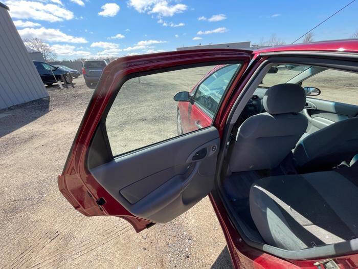 Used 2004 Ford Focus SE image 24