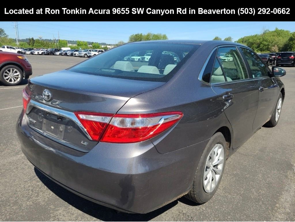 Used 2016 Toyota Camry LE FWD image 5