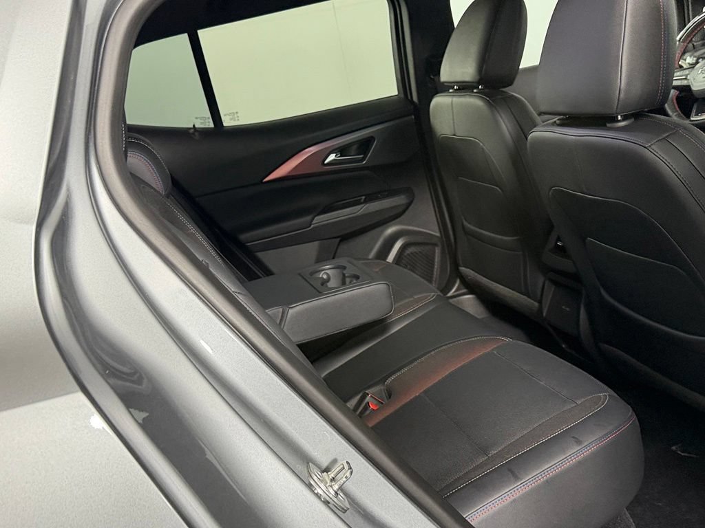 Used 2024 Chevrolet Equinox EV RS FWD image 31