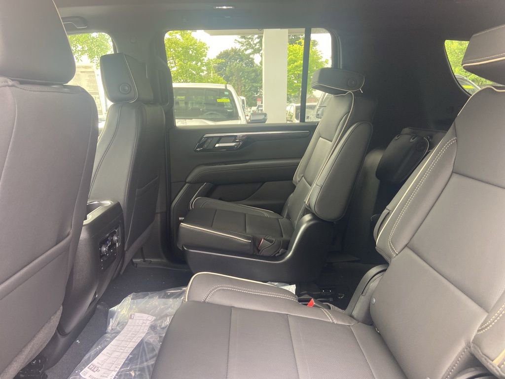 New 2025 Chevrolet Suburban Premier w/ Sun And Tow Package image 14