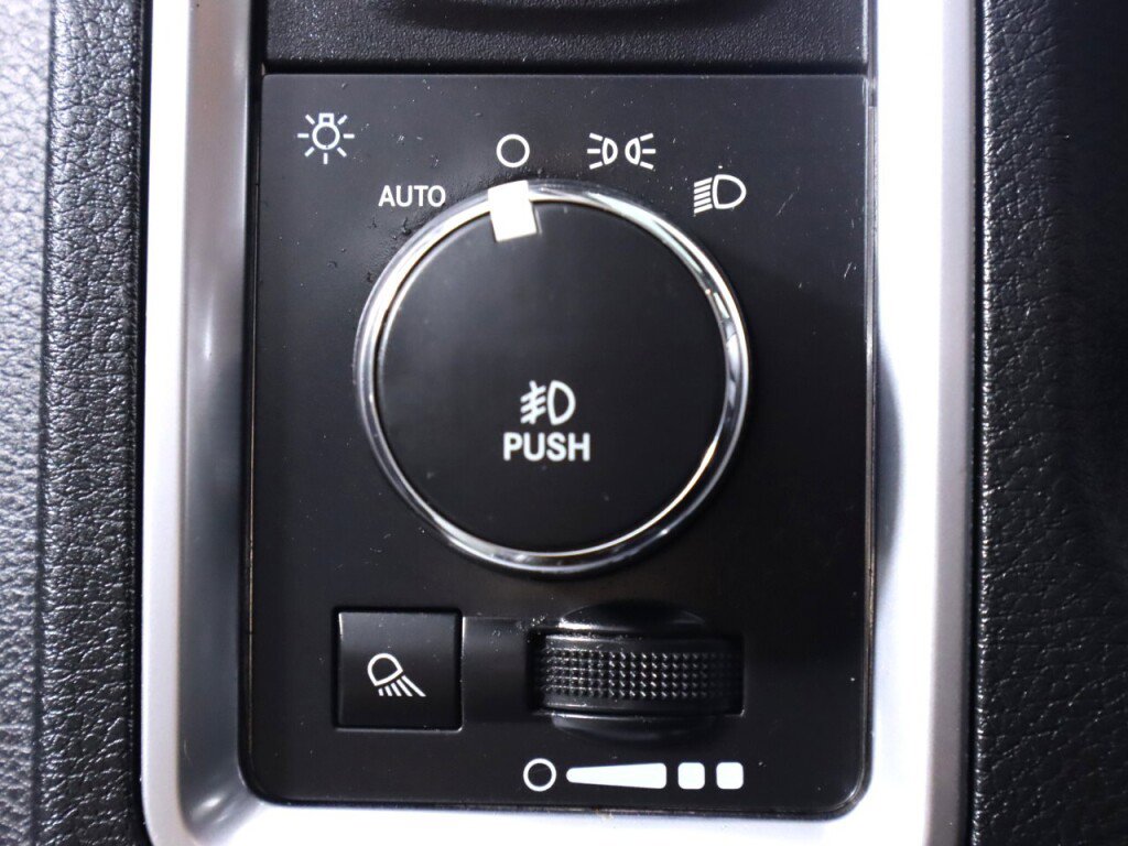 Used 2015 RAM 1500 Big Horn image 10