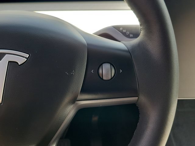 Used 2023 Tesla Model Y Long Range AWD/4WD image 6