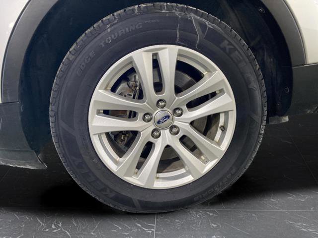 Used 2018 Ford Explorer XLT image 18