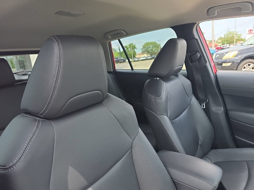 Certified 2025 Toyota Corolla Cross XLE AWD/4WD image 10