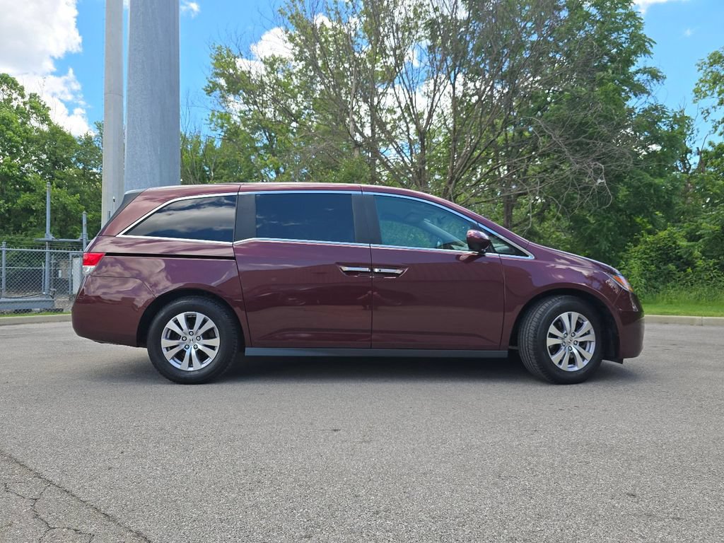 Used 2016 Honda Odyssey SE image 12