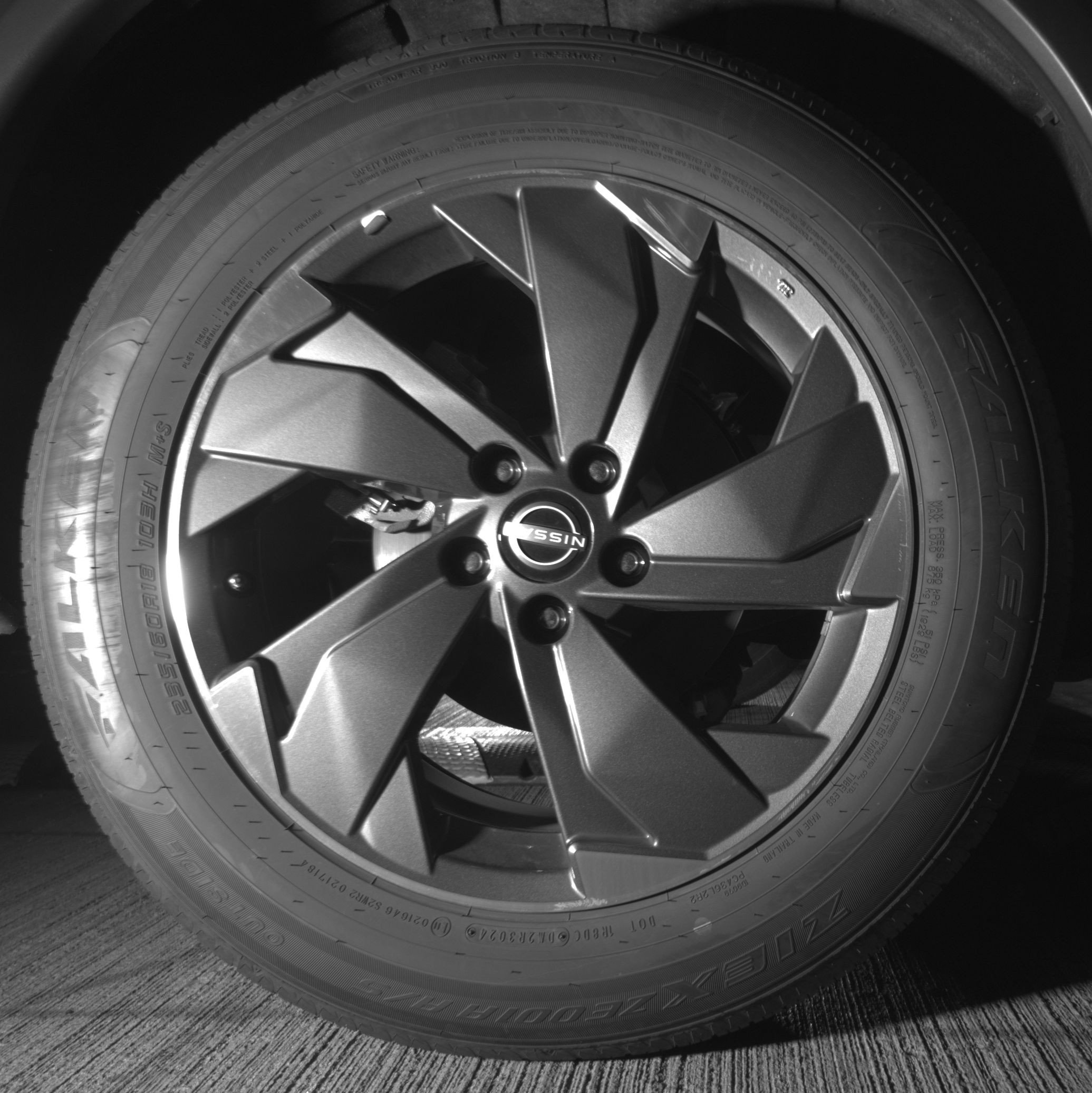 Used 2025 Nissan Rogue SV image 15