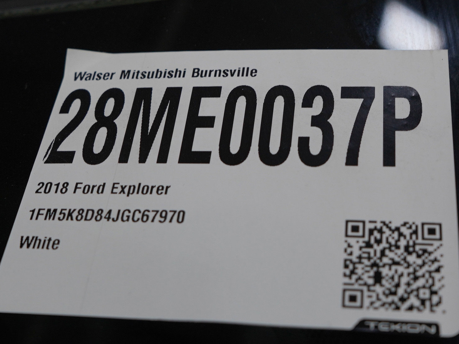 Used 2018 Ford Explorer XLT w/ Equipment Group 202A AWD/4WD image 31