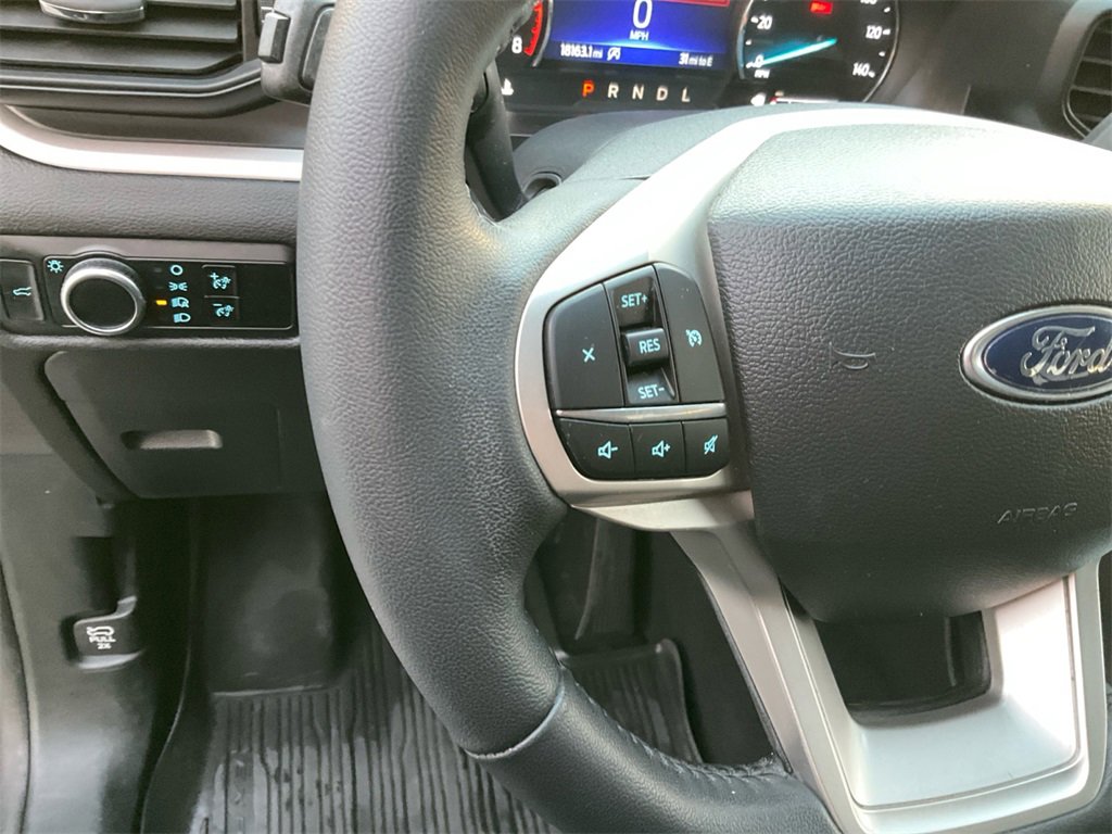 Used 2023 Ford Explorer XLT image 34