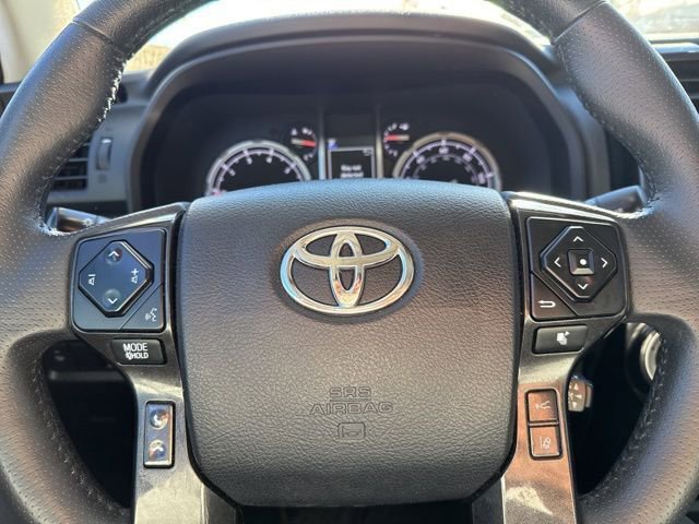 Used 2021 Toyota 4Runner Venture w/ Moonroof Package image 15