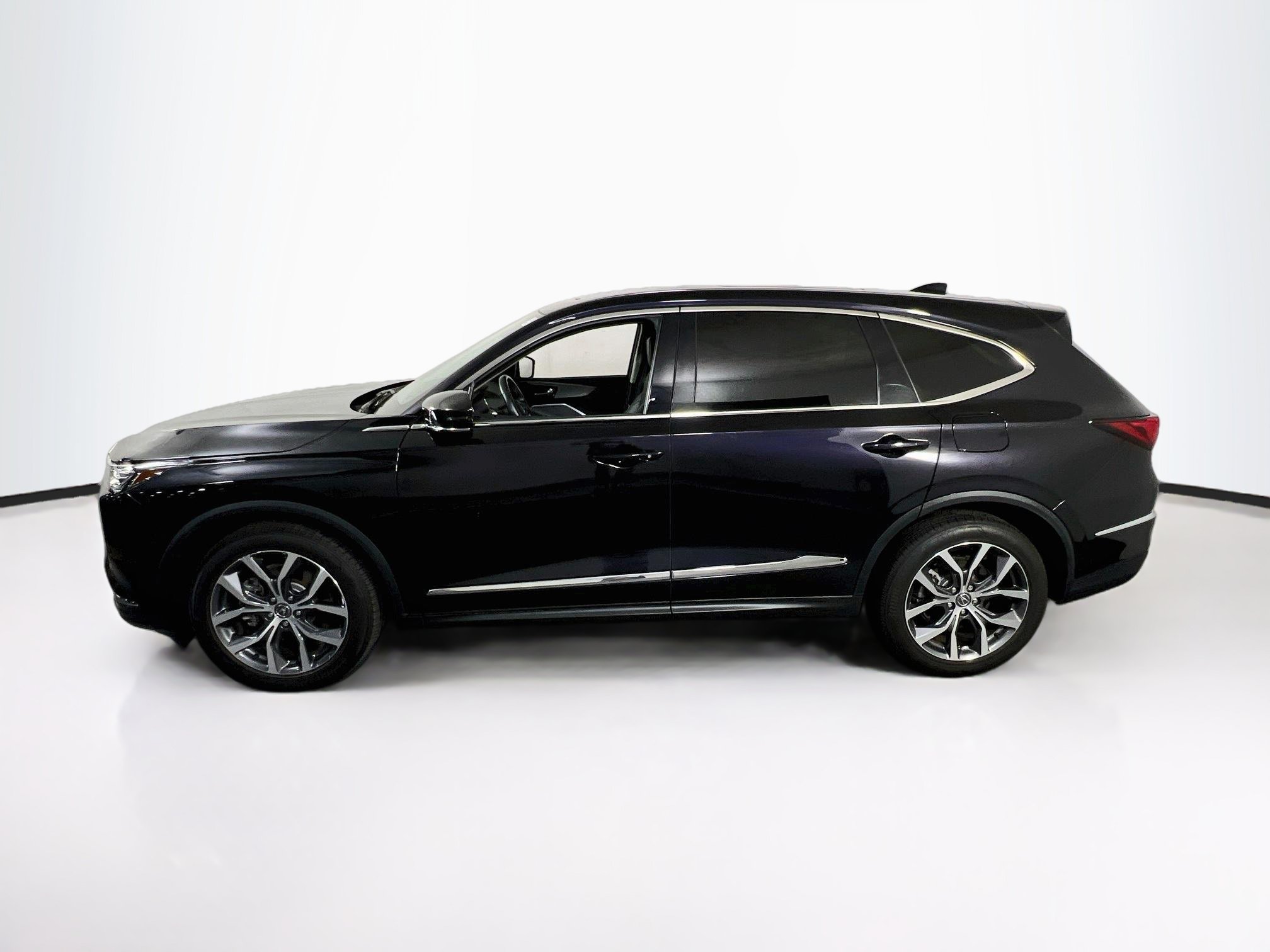 Used 2024 Acura MDX w/ Technology Package AWD/4WD image 8