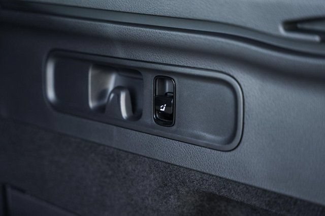 New 2026 Mercedes-Benz GLC 43 AMG 4MATIC image 11