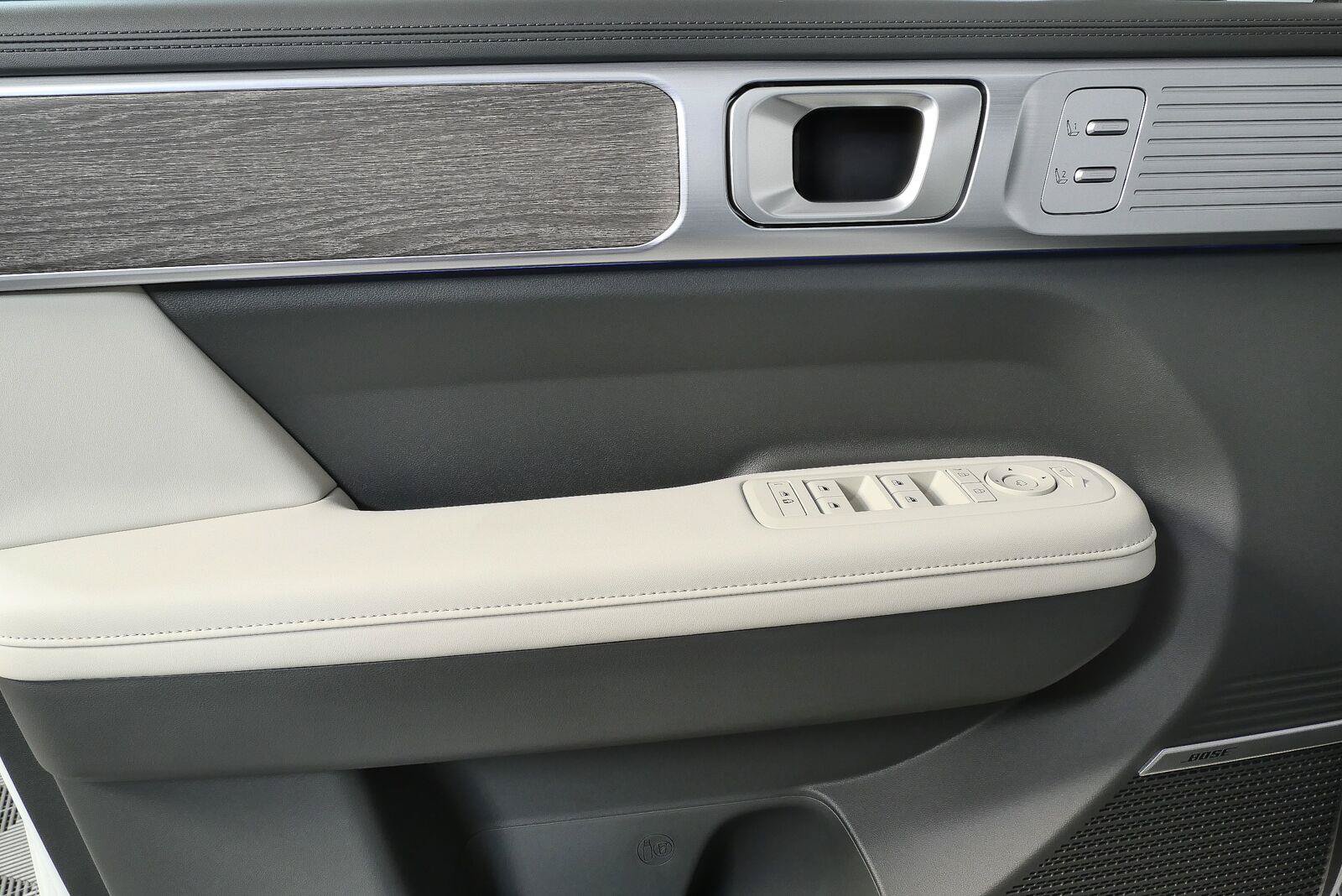 New 2026 Hyundai Santa Fe Limited AWD/4WD image 6