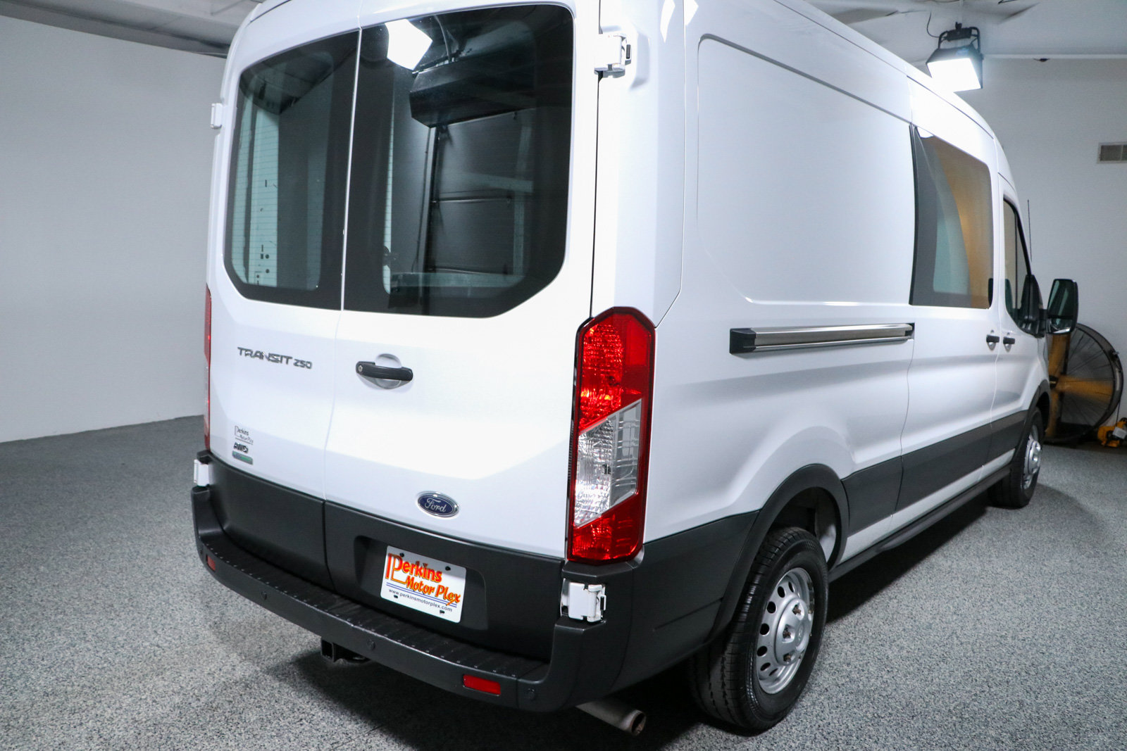 Used 2023 Ford Transit 250 Medium Roof AWD w/ Load Area Protection Package image 7