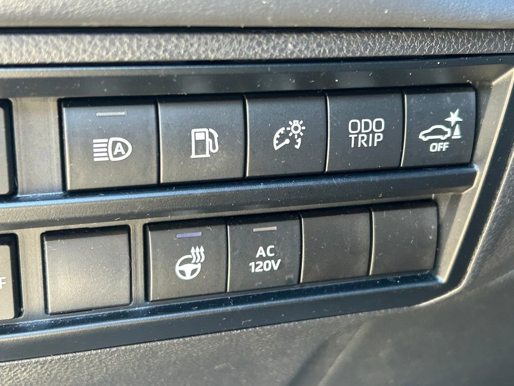 Used 2024 Toyota Tundra Platinum image 31