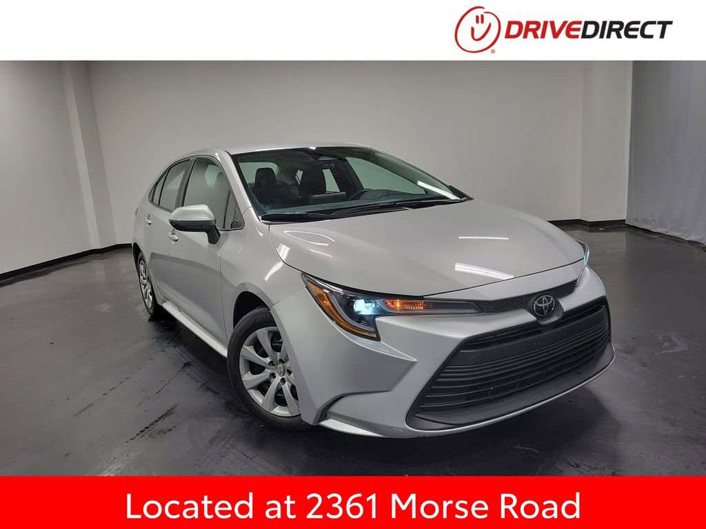 Used 2023 Toyota Corolla LE FWD image 1