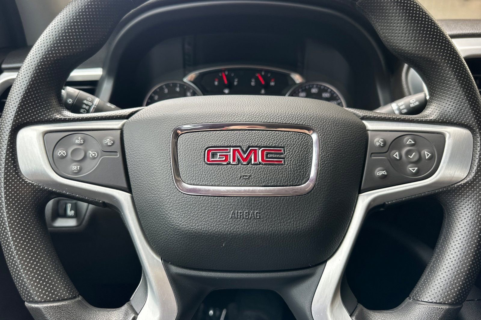 Certified 2022 GMC Acadia SLE image 31