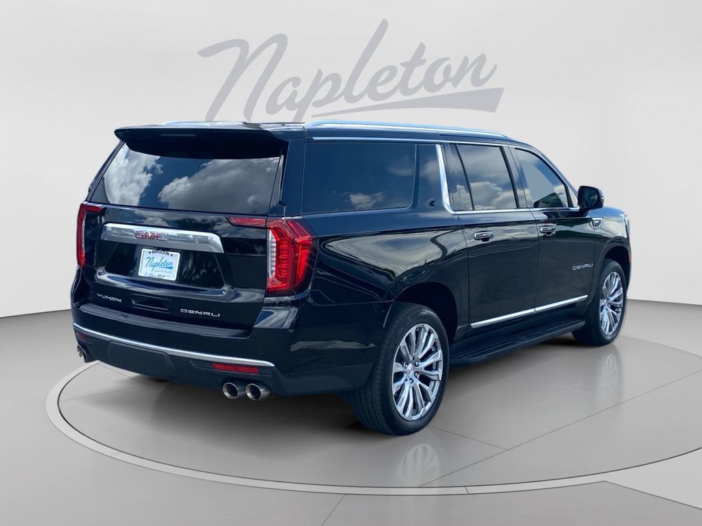 Used 2024 GMC Yukon XL Denali AWD/4WD image 8