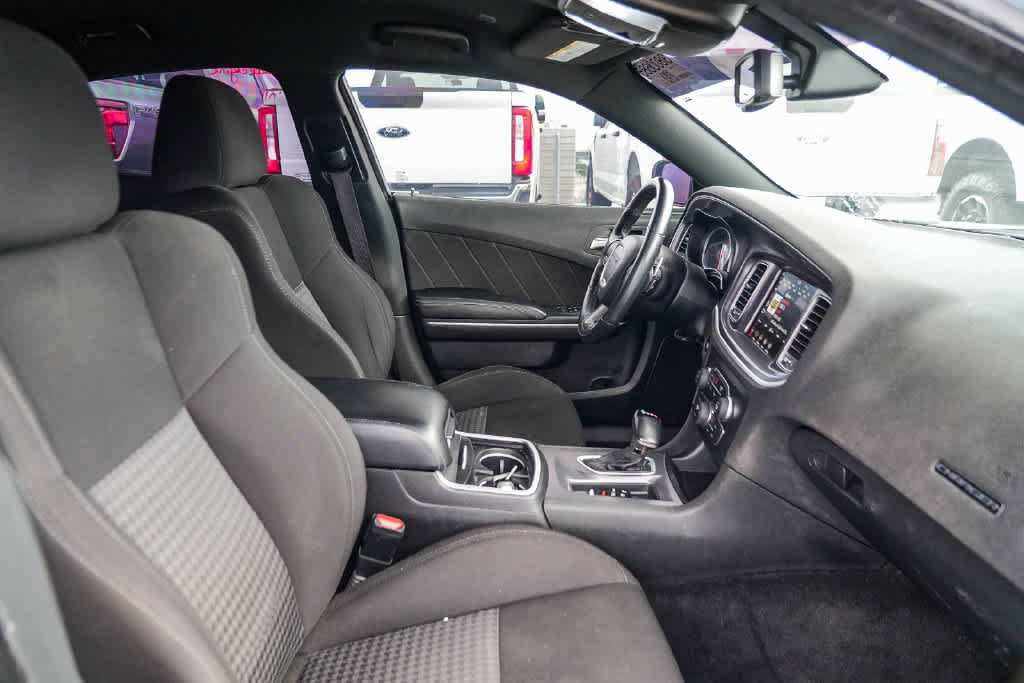 Used 2020 Dodge Charger R/T RWD image 16