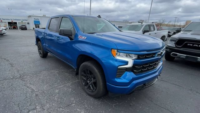 Used 2023 Chevrolet Silverado 1500 RST AWD/4WD image 4