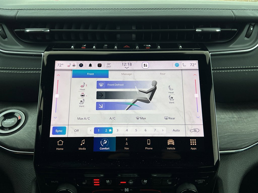 Used 2024 Jeep Grand Cherokee L Overland w/ Advanced Protech Group III image 27