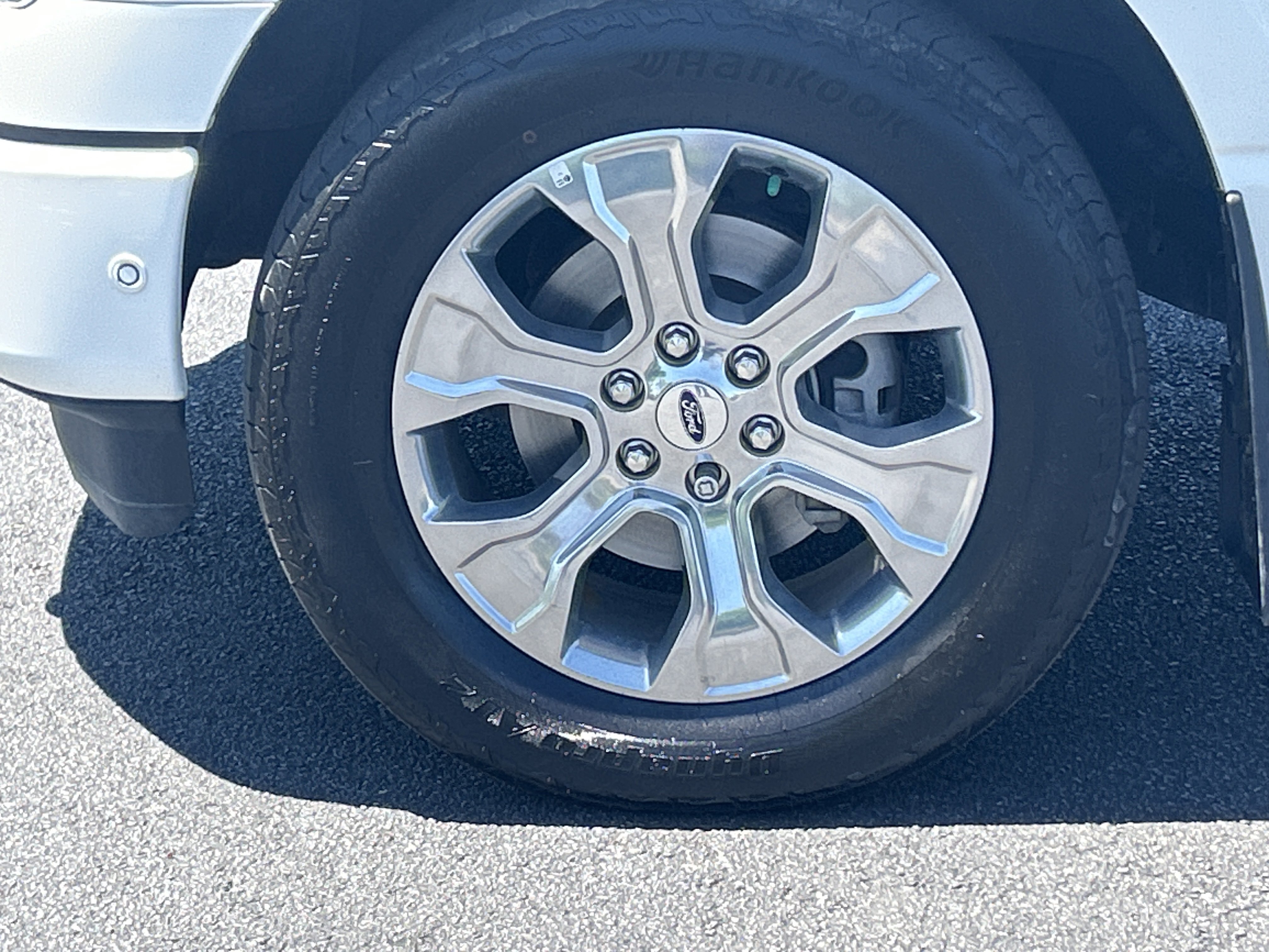 Used 2023 Ford F150 Platinum w/ FX4 Off-Road Package AWD/4WD image 12