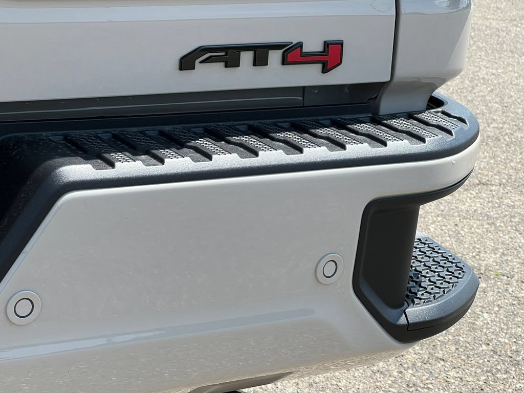 New 2026 GMC Sierra 2500 AT4 w/ AT4 Premium Plus Package AWD/4WD image 12