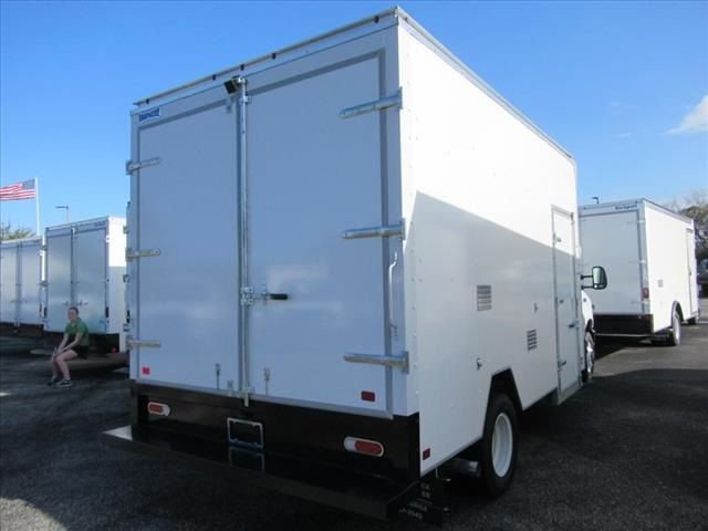 New 2024 Ford E-450 and Econoline 450 Super Duty w/ Power Windows & Locks Group RWD image 3