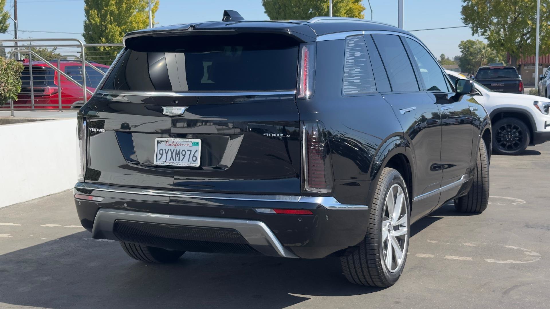 Used 2026 Cadillac Vistiq Luxury AWD/4WD image 5