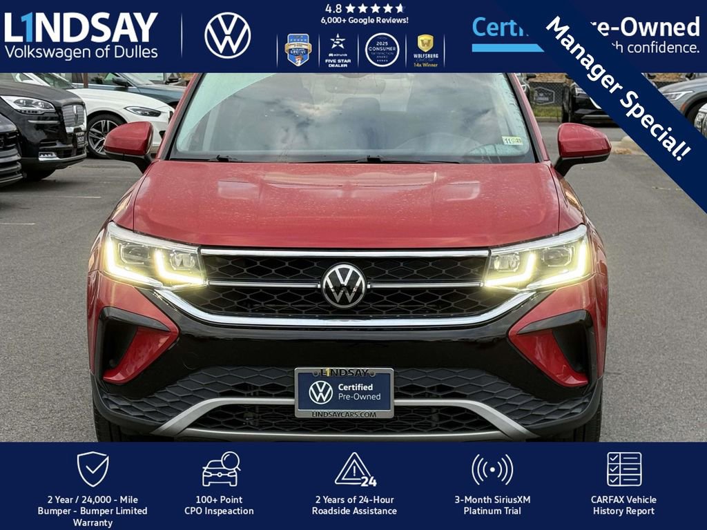 Certified 2022 Volkswagen Taos SEL w/ Panoramic Sunroof Package image 2