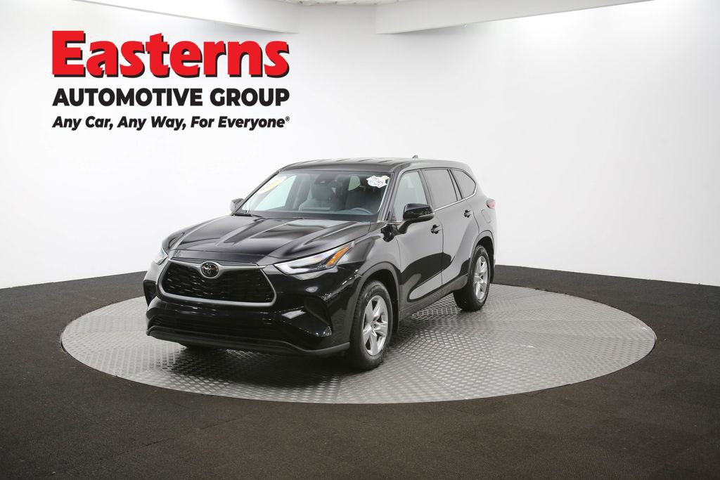 Used 2023 Toyota Highlander L image 54