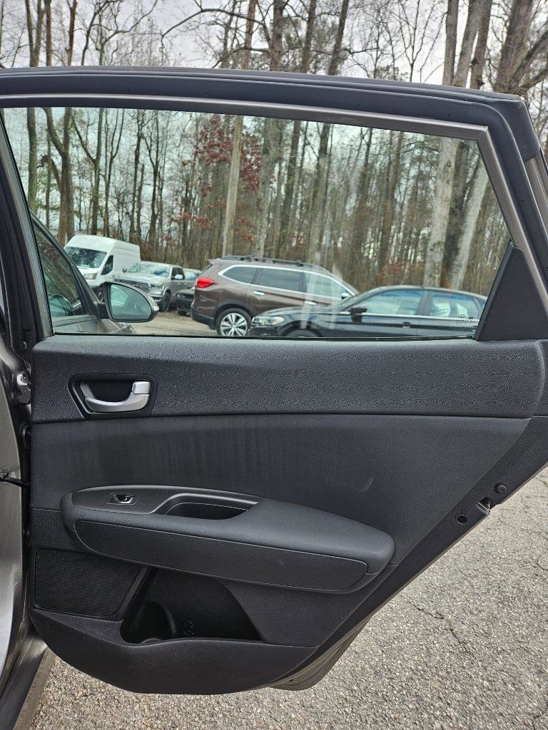 Used 2016 Kia Optima LX FWD image 25